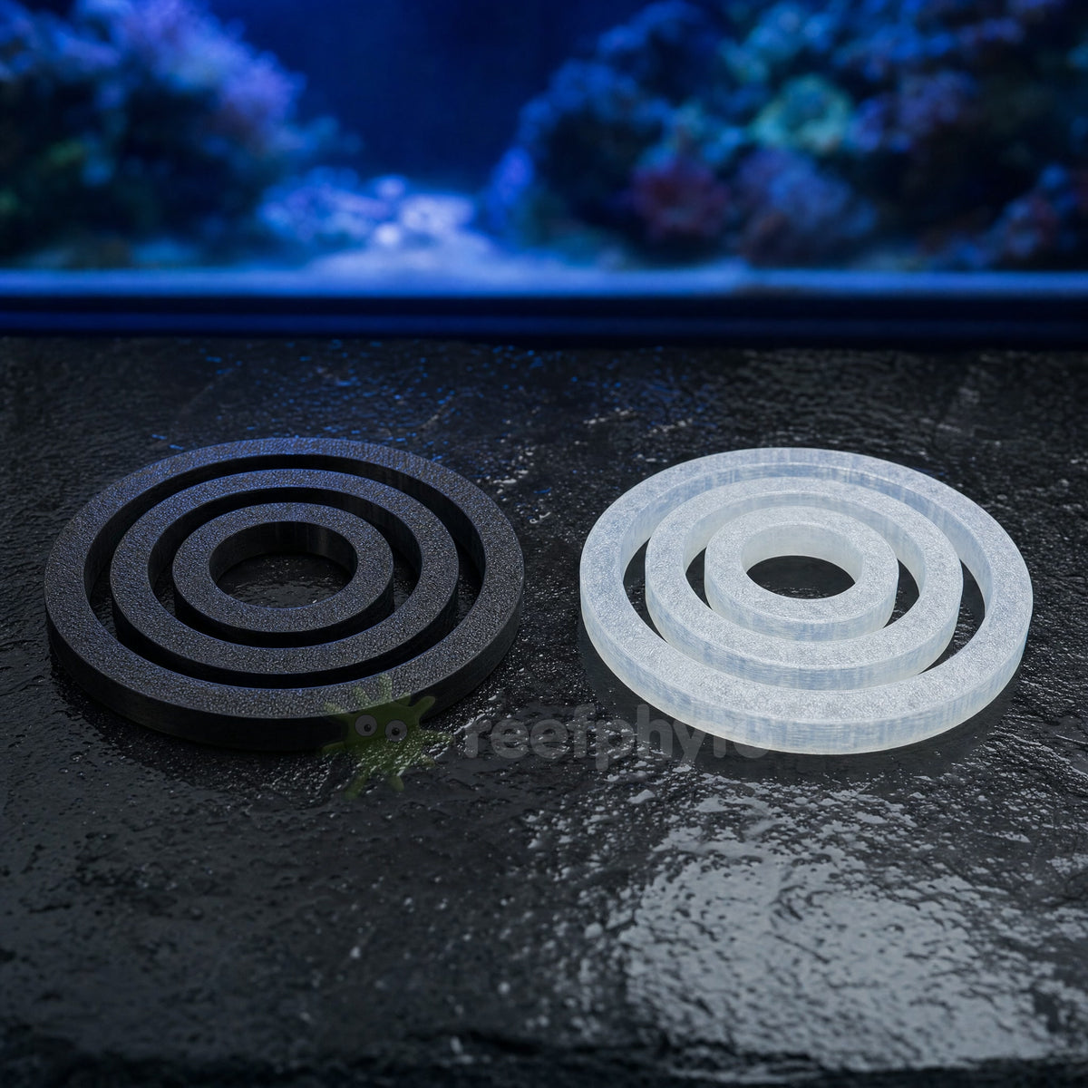 Reefphyto Floating Fish Feeding Rings in black and translucent
